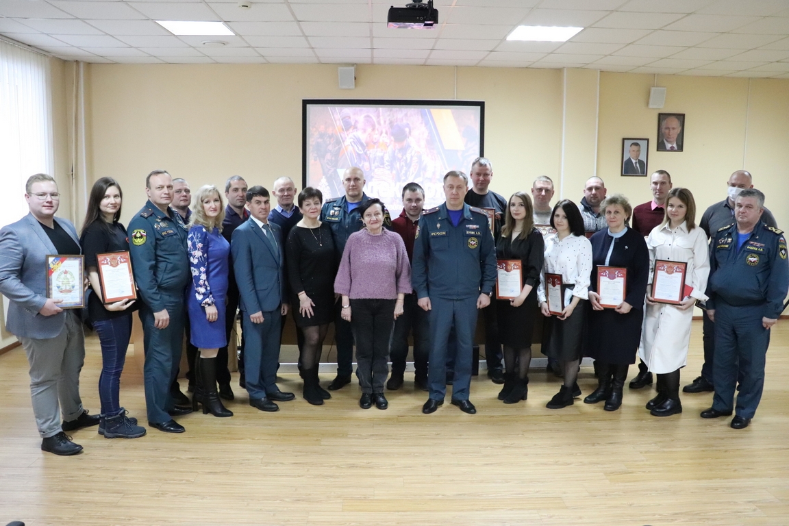 В Главном управлении МЧС России состоялось торжественное мероприятие, посвящённое празднованию Дня волонтёра