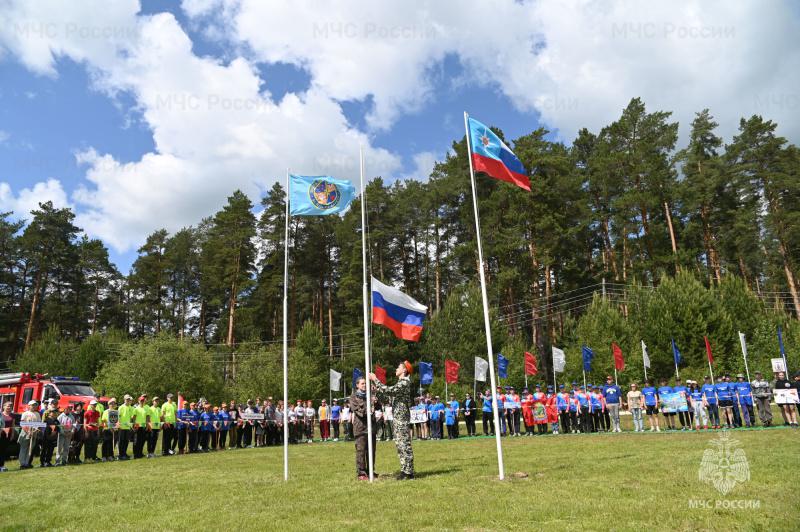 В Камешковском районе стартовали юбилейные XX областные соревнования «Школа безопасности»